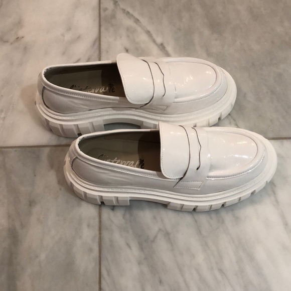L’Intervale white patent leather size 8 shoes! Lug sole loafers! - Picture 1 of 5